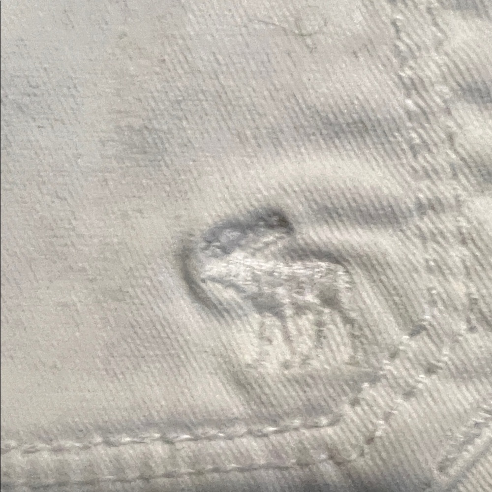 Abercrombie & Fitch Women's Cream Shorts Sz 2 - Picture 4 of 4